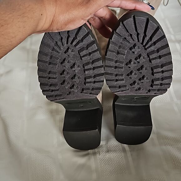 Just Fab Asher Sherpa-Lined Lace-Up Heel Boots Taupe 8.5 - Picture 7 of 16